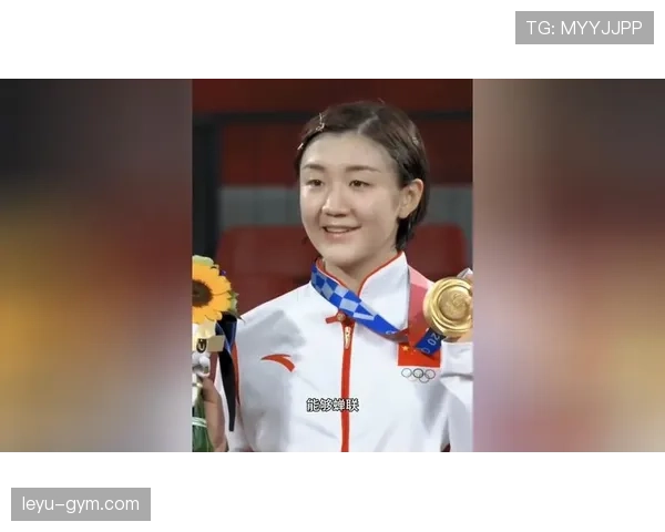 陈梦训练完直接拎爱马仕去吃火锅？